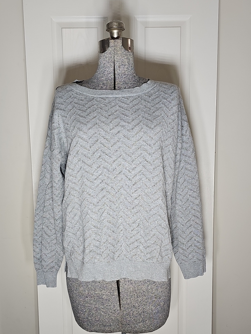 Tinley Road Gray Gold Metallic Sparkle Knit Crew Neck Sweater Large